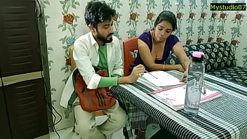 Nyonya India Cantik Dan Murid Panas Beraksi! Adegan Ranjang Terbaru Yang Menggoda!