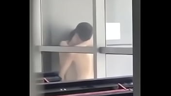 北邮体育馆激情门事件，现场画面火辣曝光