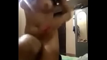 Gadis Seksi Desi Yang Menggoda