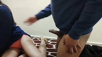 Kakak Tiri Panas Mengajari Adik Tiri Cara Bercinta Dengan Suara Menggoda Dalam Bahasa Hindi