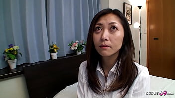 Ibu Tiri Jepang Tua Menggoda Untuk Bercinta Dan Diberi Isi Dalam Film Porno Jav Tanpa Sensor