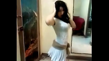 Gadis Arab Yang Menggoda