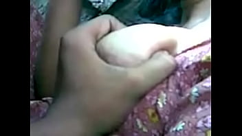 Bidadari India Yang Menggoda