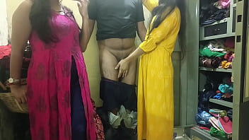 Video Panas Tiga Sekawan Dengan Gadis India Cantik Jelita Dalam Adegan Roleplay Berbahasa Hindi