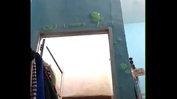 Gadis Indonesia Mandi Telanjang Di Depan Kamera