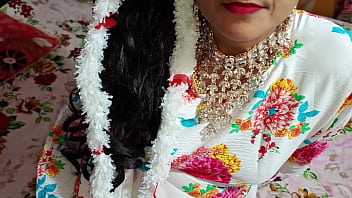छोटी बहन का गरम रिश्ता अपने सौतेले भाई के साथ – सुलगती हुई आवाज़ में