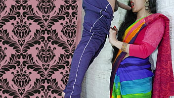 Bhabhi India Panas Ngentot Lubang Memek Dan Pantat Sama Tukang Listrik, Suara Desahan Seru Dan Jelas Bahasa Hindi | Your Priya