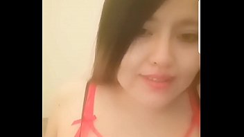 Gadis Oriental Yang Menggoda