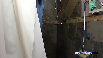 Tampa Yang Ganas Menggila Di Siccos Bersama Mina Moon Yang Menggoda