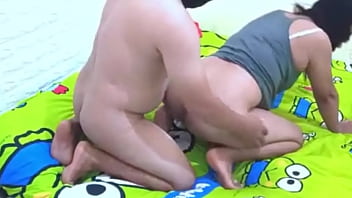 Guru Seksi Dari Bandung Dengan Tubuh Mulus Menggoda