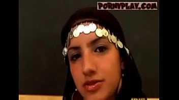 Gadis Arab Agatha Abir Dihardiki Hingga Menggelepar