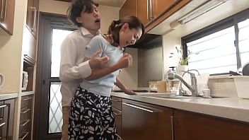 Saat Putriku Tak Ada, Ibunya Yang Tersulut Nafsu Diberkahi Penuh Oleh Pacar Putrinya, Mikawa Yukari