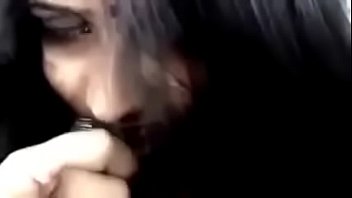 Gadis Seksi Desi Yang Menggoda