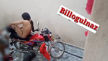 Teman Gila Menggila Di Atas Motor, Erangan Mesra Bergema