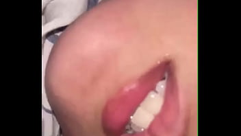 Tante Panas Minta Dipijitin Biar Nafsu Bebas Berkeliaran