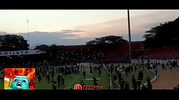 Goyangan Panas Suporter Indonesia Yang Bikin Bergairah