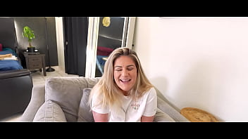 Ibuku Yang Tersepona Butuh Bantuan Untuk Melupakan Perceraian, Clover Baltimore Wca Productions