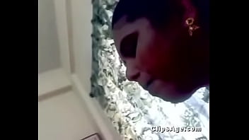 Desi Randi Mengisap Kontol Klien Dalam Video Mms Yang Panas