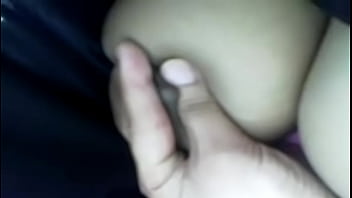 Payudara Arab Yang Montok Dan Menggoda