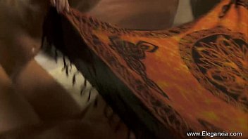 Pijat Erotis Ala Milf India Yang Menggoda