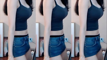 Cô Gái Trung Quốc Uốn éo Thân Hình Nóng Bỏng Mời Gọi Anh địt Nhau