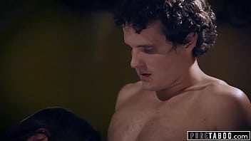 Athena Faris Dihamili Bergiliran Oleh Kekasih Dan Kakak Tirinya Yang Ganas