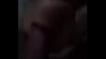 Gadis Oriental Berkulit Gelap Yang Menggoda