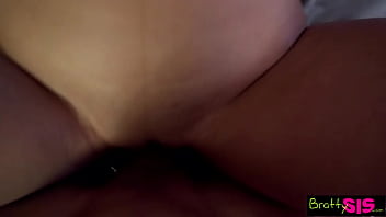 Kakak Tiriku: “aku Mau Jadi Bintang Porno! Bisa Bantu Aku Berlatih?” S19:e4