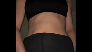 Gadis Muslimah Menggoda Diri Di Balik Hijab, Memuaskan Napsu Arab Sampai Klimaks