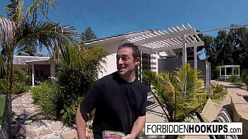 Gadis-gadis Liar Menggoda Dan Bercinta Dengan Saudara Tiri Mereka!