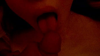 Gadis Tionghoa Cantik Yang Menggoda Melahap Cairan Senggamaku. Berlangganan Dan Nikmati Video Panas Terbaru Setiap Hari.