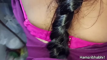 Bhabhi India Yang Seksi Digoyang Habis-habisan Oleh Adik Ipar Saat Suaminya Pergi Kerja. Video Panas Dengan Ocehan Mesra Dalam Bahasa Hindi.