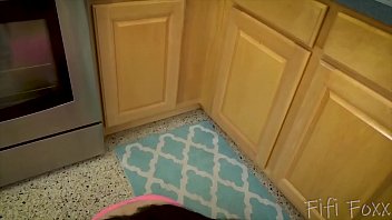 Gadis Tiri Muda Yang Mesra Dengan Kekasih Rahasianya – Pov Remaja Rambut Cokelat Lenna Lux