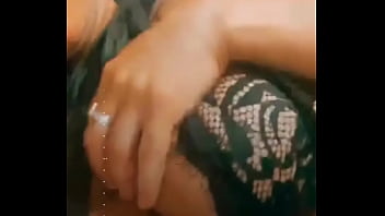 Vivo Modelo: Gadis Seksi Yang Menggoda Dan Menggairahkan