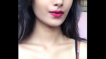 Gadis Desi Menggoda Dengan Kedip Mata Yang Menggairahkan