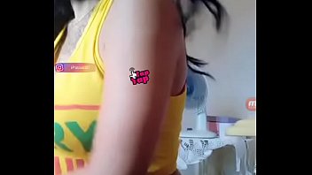 Streaming Sensual Di Bigo Live: Tampil Hot Dan Menggoda