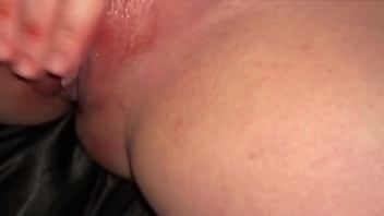 Gadis Perawan 18 Tahun Dari Los Angeles As, Si Putih Salju Arab Dengan Memek Basah Sempurna – Eksplorasi Pertama Main Jari Hingga Dalam – Erangan Asmr Saat Climax – Bukan Mainan Profesional