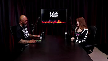 Suka Diperkosa, Tak Pernah Bermasalah Dengan Keluarga, Dan Tak Suka Rekaman Masturbasi – Angel Bloomm (tonton Di: Sheer/red)