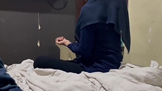 Gadis Berjilbab Menggoda, Minta Dihardik Dari Belakang