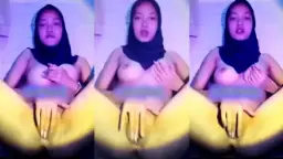 Gadis Remaja Berjilbab Tergoda Masturbasi Dengan Celana Dalam