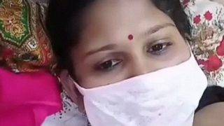 Tante Laad Bazar Pamer Payudara Besar Telanjang