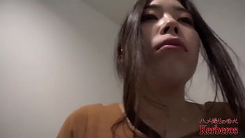 Gadis Asia Yang Menggoda Dan Tak Terlupakan