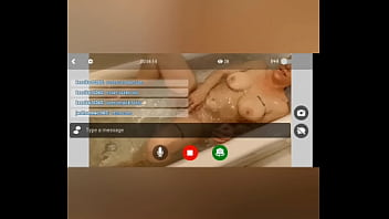 Menggoda Di Depan Kamera Langsung.