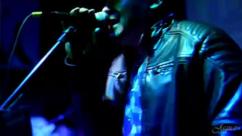 Goyang Hot Di Café Latino: Live Show Yang Bikin Bergoyang