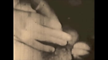 Pikiran Mesum Ibu Tiri Seksi Di Balik Pintu Keluarga Terlarang