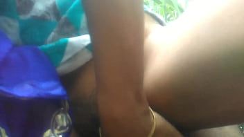 Gadis Desi Menggoda Di Tengah Hutan Liar