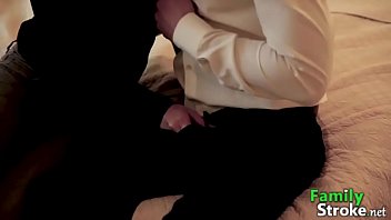 Keponakan Arab Menggoda Dengan Kontol Kakak Tirinya