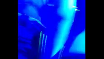 Gadis-gadis Seksi Bergoyang Panas Di Klub Malam China