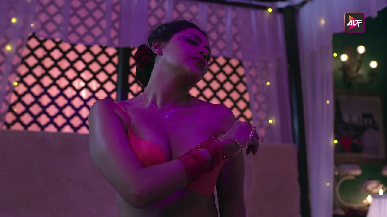 Nashila Husn: Adegan Panas Dan Mesra Di Episode Perdana Seri Web Xxx Hindi 2024