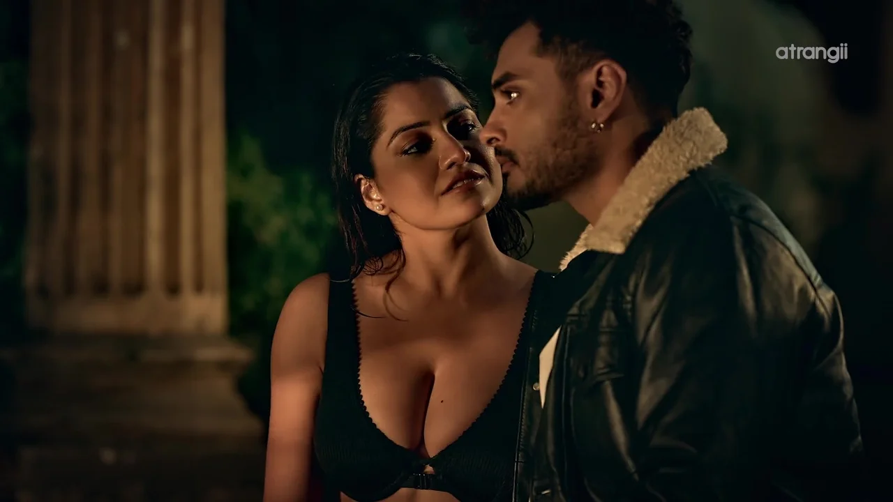 Pemimpin Perusahaan 2025: Adegan Panas Tak Terkendali Di Serial Web Hindi Atrangii Episode 1